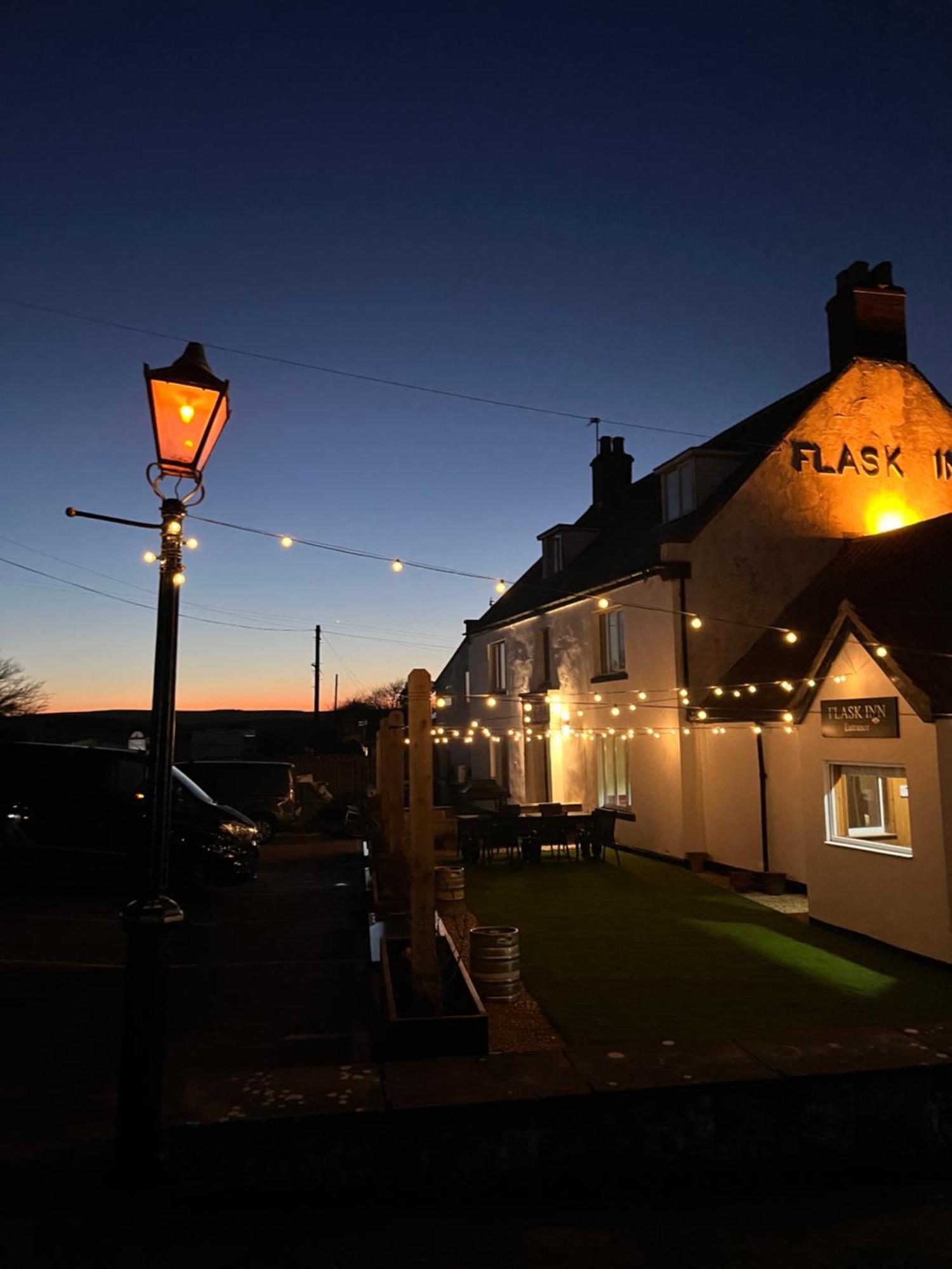 The Flask Inn, Fylingdales, Whitby Buitenkant foto